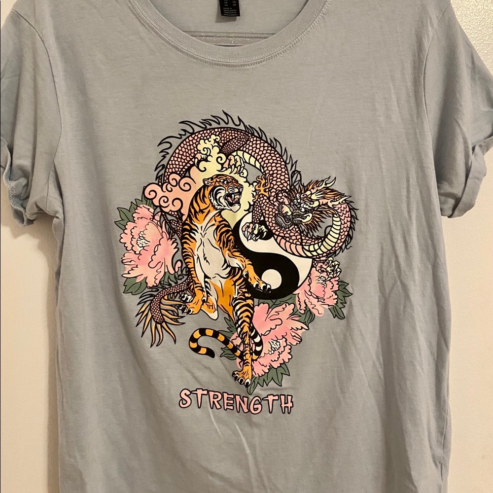 Oversized T-Shirt 7$-each or 2 for 10$